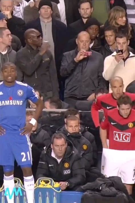 Chelsea vs. Manchester United football match : r/Unexpected