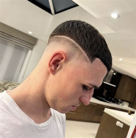 Phil Foden Haircut - Phil Foden Hairstyle Takes England Fans Back To ...