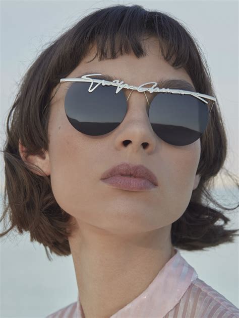 GIORGIO_ARMANI_SS 19_EYEWEAR_CAMPAIGN_AR6094__30x40_NoLogo — Lifereport