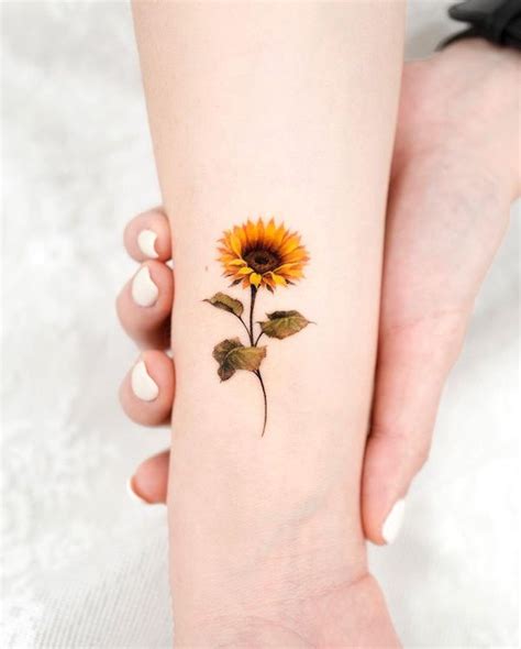 Embrace the Radiance: Discover 62 Cheerful Sunflower Tattoos Rich in ...