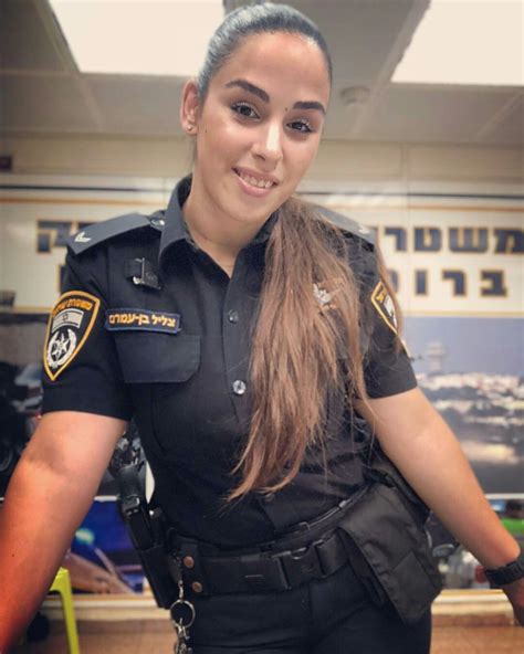 Hot ladies of law enforcement... - Wow Gallery | eBaum's World