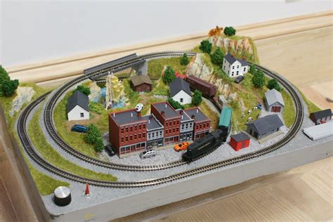 Tell a Ho train model layouts | diy Rail road