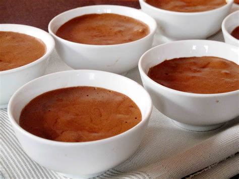 Shoot and Eat: Hazelnut Oil Chocolate Mousse