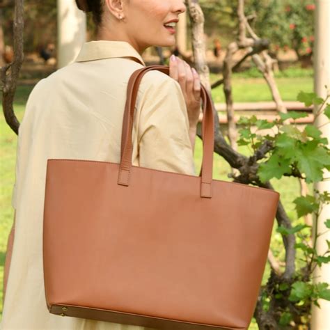 Tote Bag | Casual & Formal Use | Leather | Tan Brown