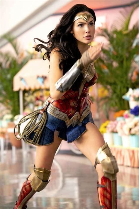 Gal Gadot - Wonder Woman 1984 New Still • CelebMafia