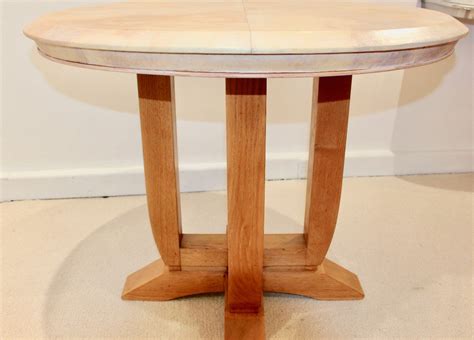 Proantic: Pedestal Table