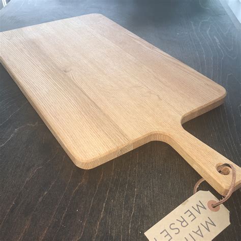 Collection of quality hand made oak serving & cutting boards in Canada ...