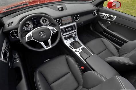 2016 Mercedes-Benz SLK-Class Pictures - 82 Photos | Edmunds