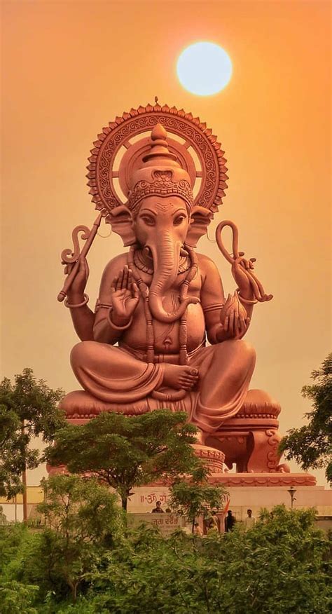 Lord Ganesha Wallpaper : Lord Ganesh / Vinayaka HD Wallpapers for ...