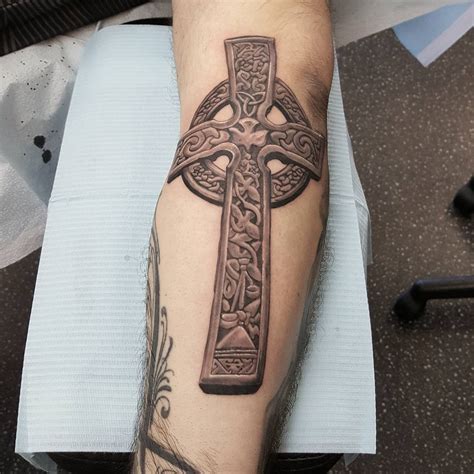 Albums 105+ Images Irish Catholic Irish Gaelic Celtic Cross Tattoo ...