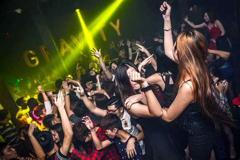 The Best 13 Glittering Gems Of Nightlife In Malaysia