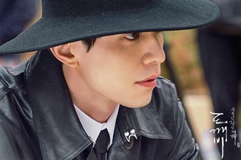 Lee Dong Wook Is A Mysterious Grim Reaper In Latest "Goblin" Stills ...