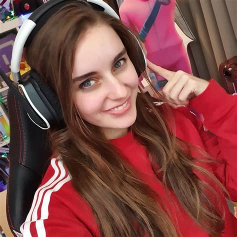 Influencerka Loserfruit se dočká svého vlastního skinu a emote ...