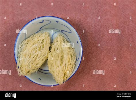 Swift bird nest hi-res stock photography and images - Alamy