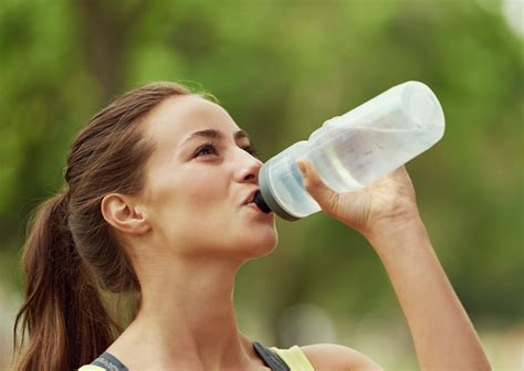 The Role of Hydration in Maintaining Overall Health and Wellbeing