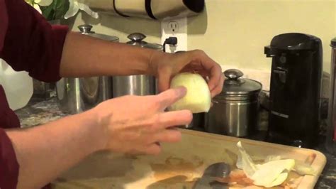 How to Mince an Onion - YouTube