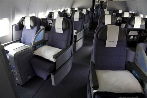 United Airlines upgrades transcontinental service - Chicago Business ...