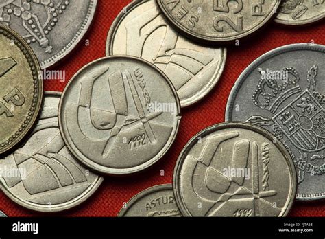 Coins of Spain. Spanish five peseta coins (1992 Stock Photo - Alamy