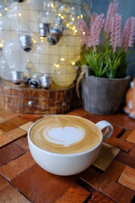 latte art coffee in coffee shop 11043696 Stock Photo at Vecteezy