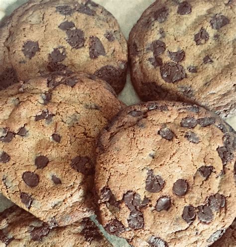 Healthy Indulgence: Chewy Chocolate Chip Cookies