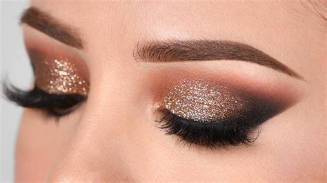 Golden Smokey Eye Makeup