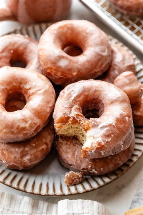 Do-it-yourself Glazed Doughnuts (Recipe + Video) - chefnona.com