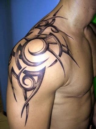 20 Meaningful Tribal Shoulder Tattoo Designs for Everyone