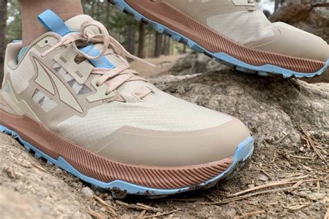 Altra Lone Peak 7 First Look: End-of-Year Upgrades Outshine the LP6 ...