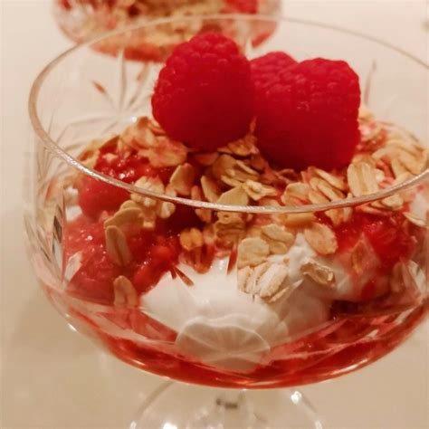 Scottish Cranachan – The Fuzzy Artichoke