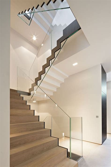 Modern Zigzag Staircase Design