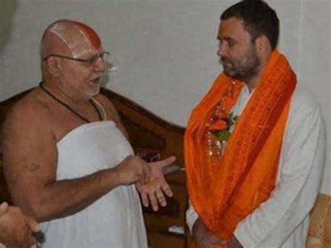 Why Rahul Gandhi is displaying his Hinduism? - Muslim Mirror