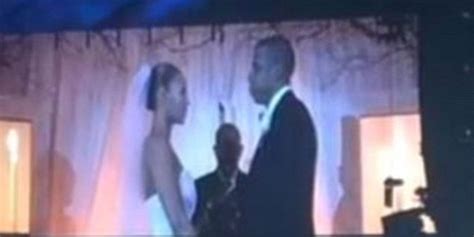 Beyonce, Jay Z Unveil Wedding Video During On The Run Tour | HuffPost