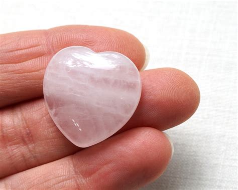 Rose Quartz Heart Pink Crystal Heart Chakra Rock 25mm Display - Etsy