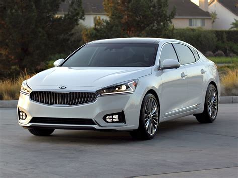 2019 Kia Cadenza: Specs, Prices, Ratings, and Reviews