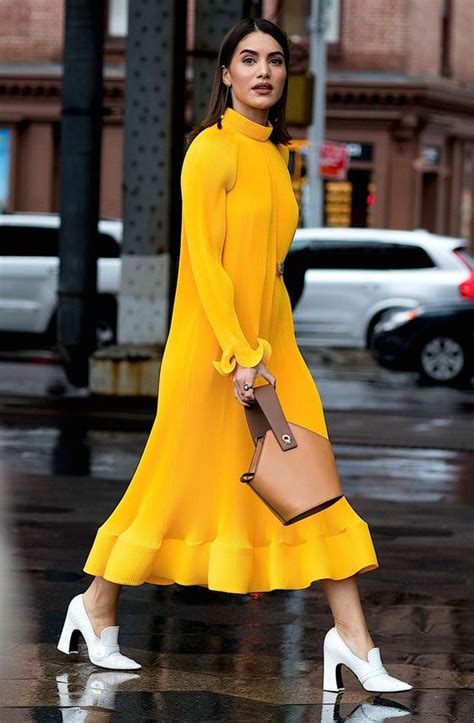 40 Yellow Outfits in Fashion Ideas 2 – Style Female