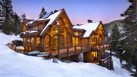 Vacation rentals for a scenic, snowy getaway