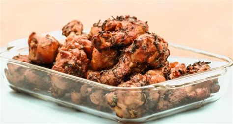 easy pepper chicken recipe, pepper chicken dry kerala style | Vimmy's ...