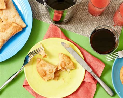 Copycat Taco Bell Caramel Apple Empanada Recipe - Food.com