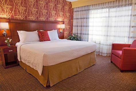 Downtown Spokane Hotel Suites | Courtyard Spokane Downtown at the ...