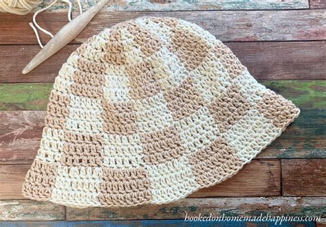 Checkerboard Bucket Hat Crochet Pattern - Hooked on Homemade Happiness