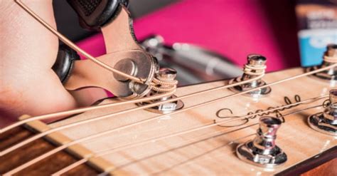 How to Change the Strings of Your Acoustic Guitar | Bax Music Blog