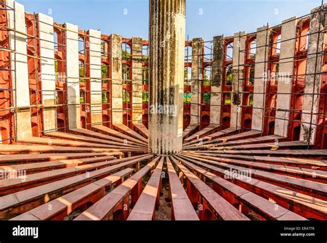 Ancient observatory in delhi india hi-res stock photography and images ...