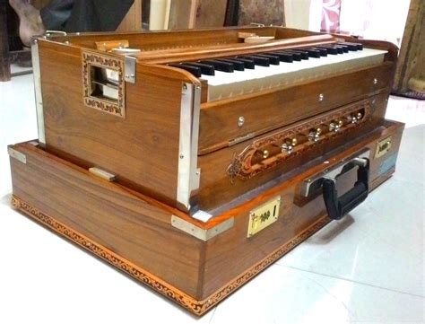 Portable Harmonium, Pump Organ, हारमोनियम in Ghatkopar West, Mumbai ...