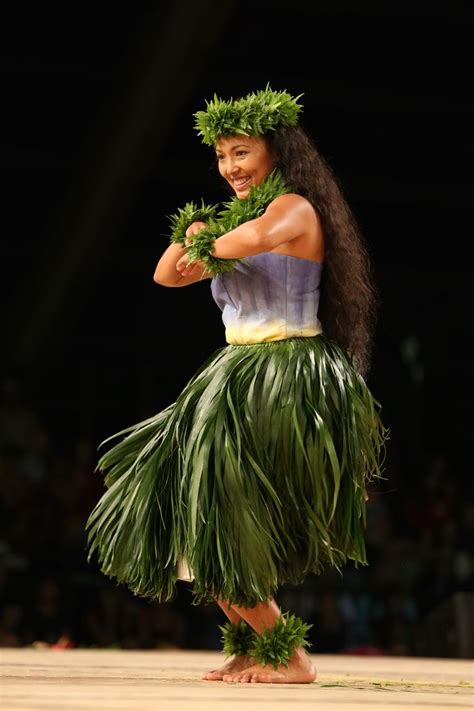 2015 Miss Aloha Hula | Hawaiian hula dance, Hawaiian dancers, Hula dancers