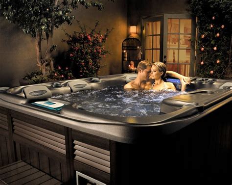 Ambiance romantique - Romantic mood Spa Sundance - Sundance Hot Tub ...