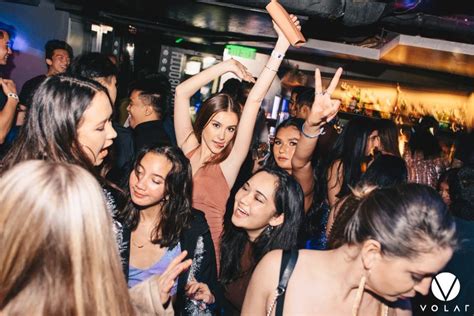 Hong Kong Nightlife: Best Bars and Nightclubs | Jakarta100bars ...