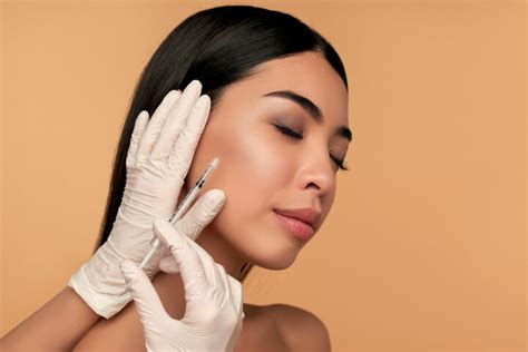 What Are the Side Effects of Juvéderm Fillers? - Aesthetica MI