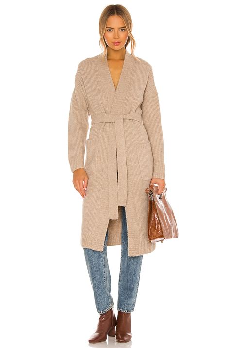 4 Coat Outfit Ideas That Are Chic and Comfortable | Who What Wear