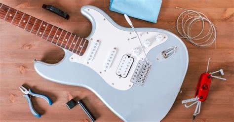 When To Change Guitar Strings, A Guide On How Often To Switch Them Out ...