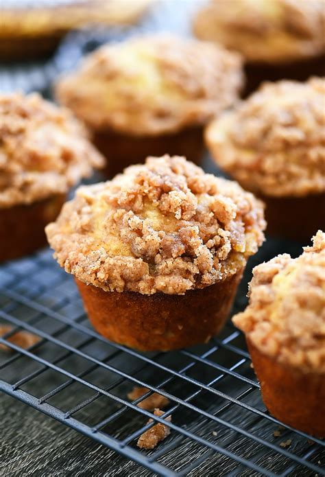 Banana Streusel Muffins - Life In The Lofthouse